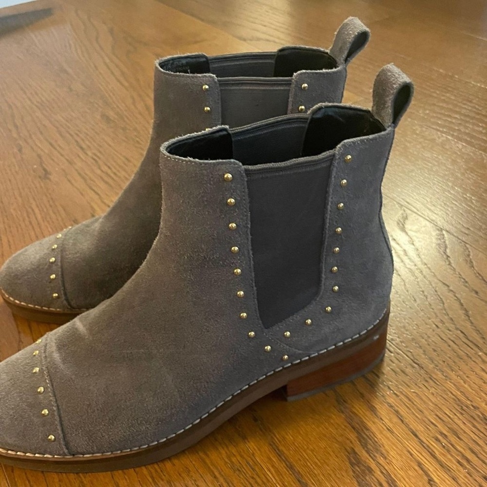Booties - Picture 4 of 5